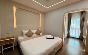 Bed By City Hotel